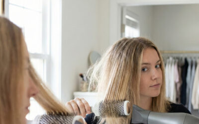 Brushing sur cheveux secs : nos conseils